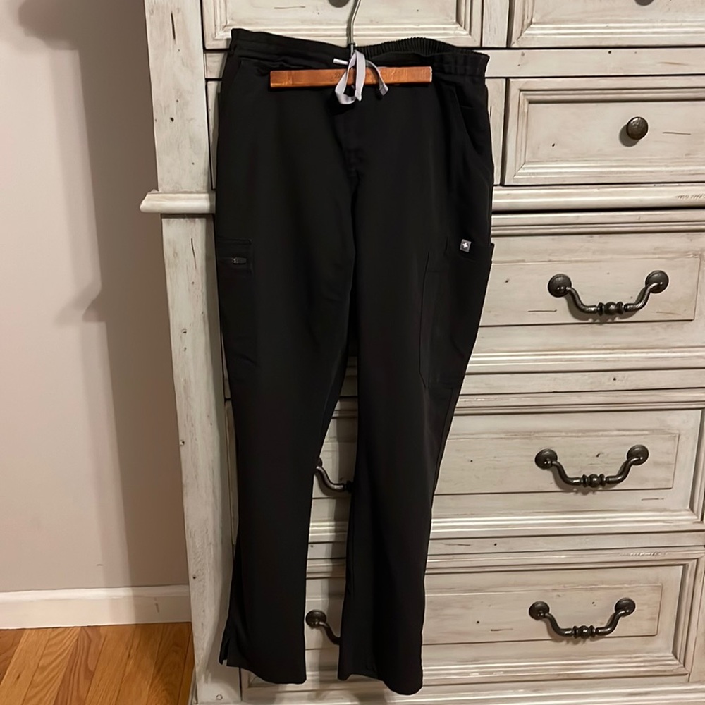 FIGS Yola Skinny Scrub Pants (Petite)